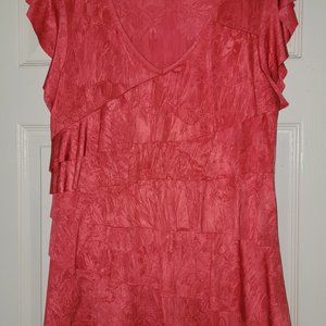 Woman's cap sleeve top